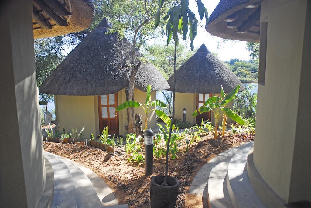 Divava Okavango Resort & Spa Bagani Екстериор снимка